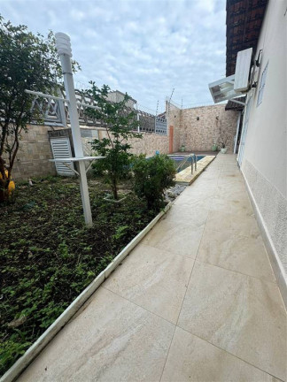 Imagem Casa com 3 Quartos à Venda, 150 m² em Solemar - Praia Grande