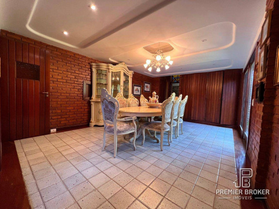 Imagem Casa com 7 Quartos à Venda, 743 m² em Quebra Frascos - Teresópolis