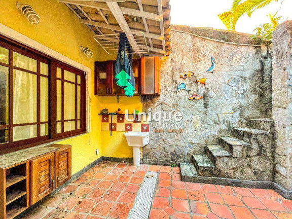 Imagem Casa com 3 Quartos à Venda, 100 m² em Centro - Armação Dos Búzios
