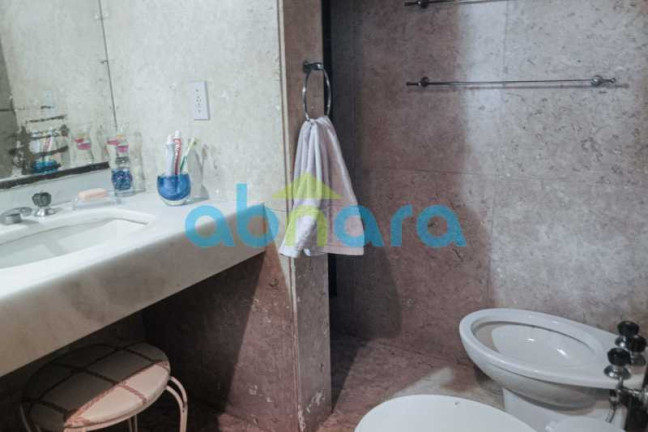 Imagem Apartamento com 4 Quartos à Venda, 280 m² em Copacabana - Rio De Janeiro Imagem Apartamento com 4 Quartos à Venda, 280 m² em Copacabana - Rio De Janeiro