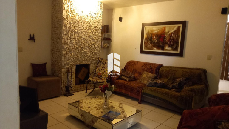 Imagem Casa com 6 Quartos à Venda, 460 m² em Noal - Santa Maria