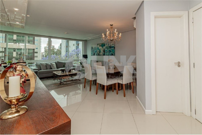 Imagem Apartamento com 3 Quartos à Venda, 105 m² em Petrópolis - Porto Alegre Imagem Apartamento com 3 Quartos à Venda, 105 m² em Petrópolis - Porto Alegre