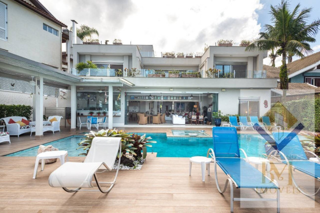 Casa à Venda, 800 m² em Tabatinga - Caraguatatuba