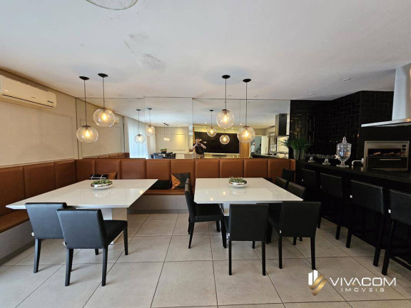 Imagem Apartamento com 2 Quartos à Venda, 66 m² em Centro - Florianópolis Imagem Apartamento com 2 Quartos à Venda, 66 m² em Centro - Florianópolis