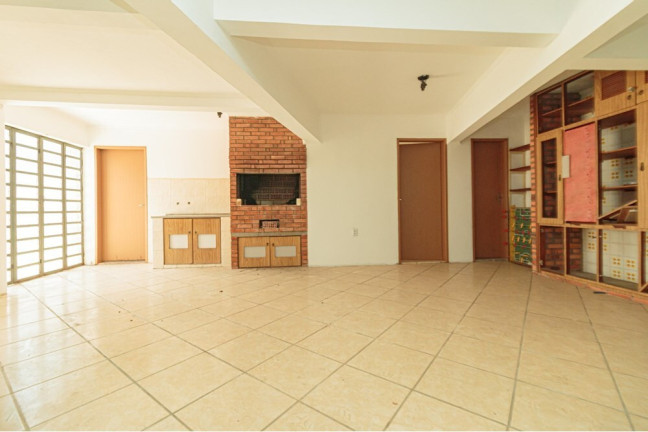 Imagem Casa com 3 Quartos à Venda, 298 m² em Chácara Das Pedras - Porto Alegre Imagem Casa com 3 Quartos à Venda, 298 m² em Chácara Das Pedras - Porto Alegre