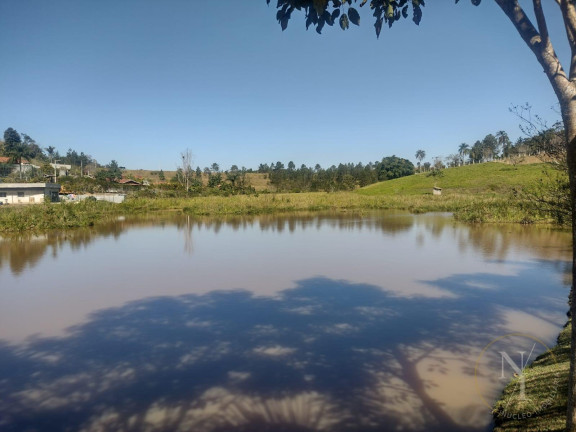 Terreno à Venda, 740 m² em Cerejeira - Guararema