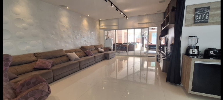 Imagem Casa com 4 Quartos à Venda, 474 m² em Jardim Flamboyant B - Atibaia Imagem Casa com 4 Quartos à Venda, 474 m² em Jardim Flamboyant B - Atibaia