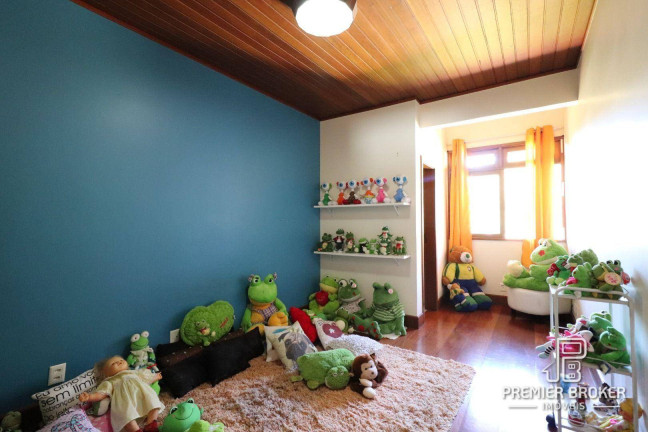 Imagem Casa com 8 Quartos à Venda, 680 m² em Cascata Dos Amores - Teresópolis Imagem Casa com 8 Quartos à Venda, 680 m² em Cascata Dos Amores - Teresópolis