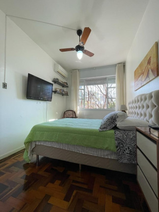 Imagem Imóvel com 3 Quartos à Venda,  em Petrópolis - Porto Alegre