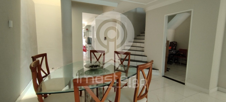 Imagem Casa com 5 Quartos à Venda, 175 m² em Edson Queiroz - Fortaleza Imagem Casa com 5 Quartos à Venda, 175 m² em Edson Queiroz - Fortaleza