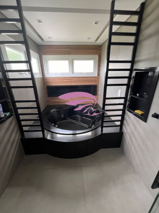 Imagem Casa com 4 Quartos à Venda, 463 m² em Boa Vista - Curitiba