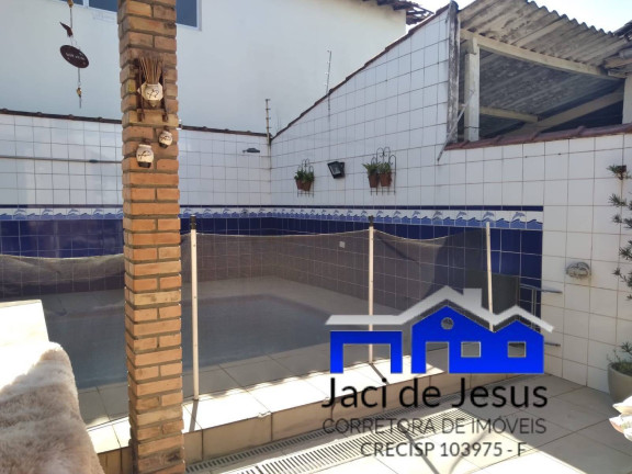 Imagem Casa com 3 Quartos à Venda, 180 m² em Marapé - Santos