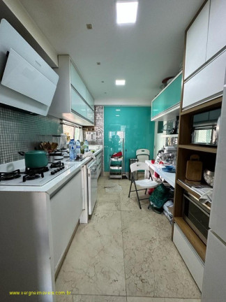 Imagem Imóvel com 4 Quartos à Venda, 183 m² em Barra - Salvador Imagem Imóvel com 4 Quartos à Venda, 183 m² em Barra - Salvador