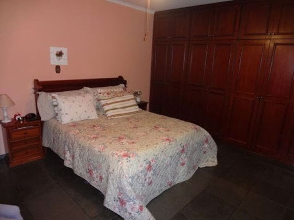 Imagem Casa com 3 Quartos à Venda, 400 m² em Vila Santista - Atibaia Imagem Casa com 3 Quartos à Venda, 400 m² em Vila Santista - Atibaia