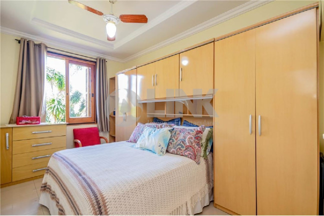 Imagem Apartamento com 3 Quartos à Venda, 94 m² em Petrópolis - Porto Alegre Imagem Apartamento com 3 Quartos à Venda, 94 m² em Petrópolis - Porto Alegre