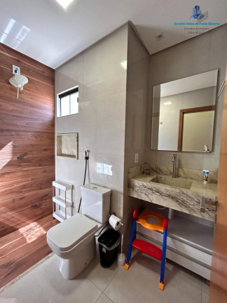 Imagem Casa com 3 Quartos à Venda, 172 m² em Santa Genoveva - Goiânia