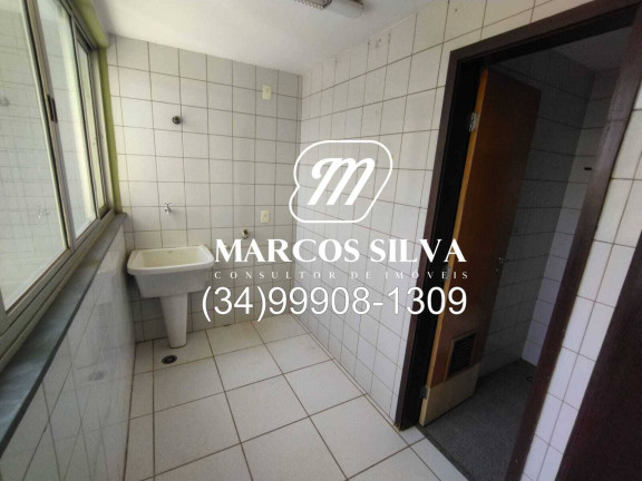 Imagem Apartamento com 3 Quartos à Venda, 105 m² em Centro - Uberlândia