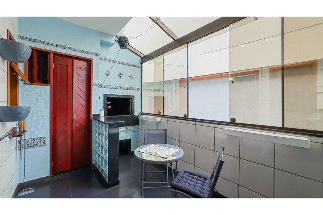 Imagem Apartamento com 2 Quartos à Venda, 83 m² em Teresópolis - Porto Alegre