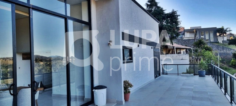 Imagem Casa com 4 Quartos à Venda, 380 m² em Vila Santista - Atibaia