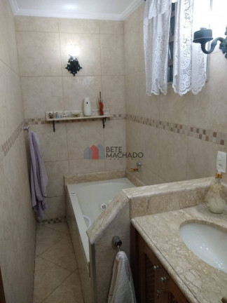Imagem Casa com 3 Quartos à Venda, 1.010 m² em Albuquerque - Teresópolis Imagem Casa com 3 Quartos à Venda, 1.010 m² em Albuquerque - Teresópolis