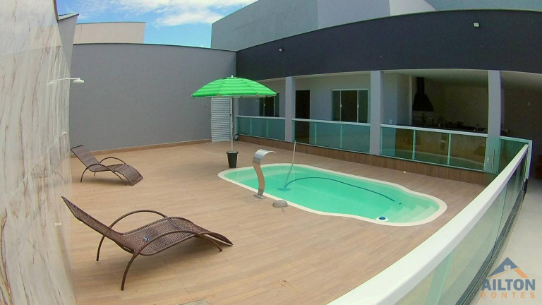 Imagem Casa com 4 Quartos à Venda, 190 m² em Santa Mônica - Guarapari Imagem Casa com 4 Quartos à Venda, 190 m² em Santa Mônica - Guarapari