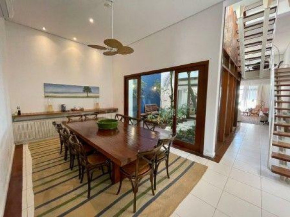 Imagem Casa com 4 Quartos à Venda, 458 m² em Balneário Praia Do Pernambuco - Guarujá Imagem Casa com 4 Quartos à Venda, 458 m² em Balneário Praia Do Pernambuco - Guarujá