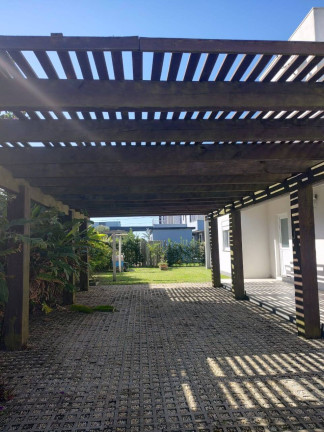 Imagem Casa com 3 Quartos à Venda,  em Atlântida Sul - Osório