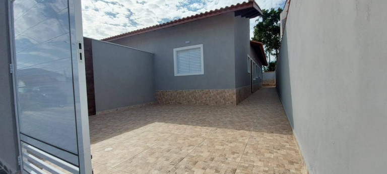 Imagem Casa com 2 Quartos à Venda, 150 m² em Santa Terezinha - Itanhaém Imagem Casa com 2 Quartos à Venda, 150 m² em Santa Terezinha - Itanhaém