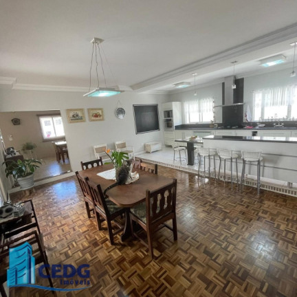 Imagem Casa com 3 Quartos à Venda, 396 m² em Boqueirão - Curitiba Imagem Casa com 3 Quartos à Venda, 396 m² em Boqueirão - Curitiba