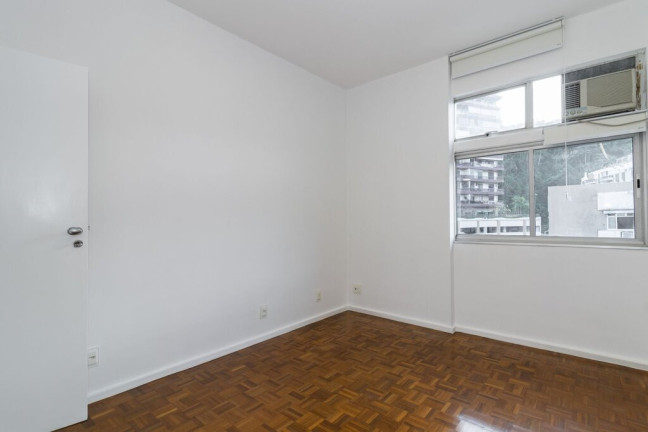 Imagem Apartamento com 3 Quartos à Venda, 128 m² em Leblon - Rio De Janeiro Imagem Apartamento com 3 Quartos à Venda, 128 m² em Leblon - Rio De Janeiro