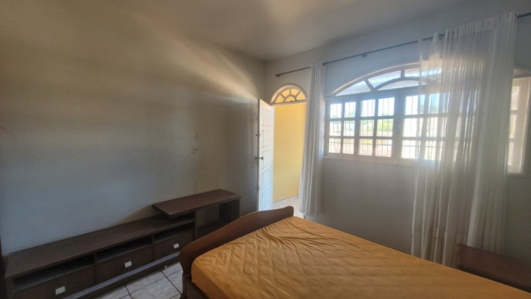 Imagem Casa com 3 Quartos à Venda, 250 m² em Das Laranjeiras - Serra Imagem Casa com 3 Quartos à Venda, 250 m² em Das Laranjeiras - Serra