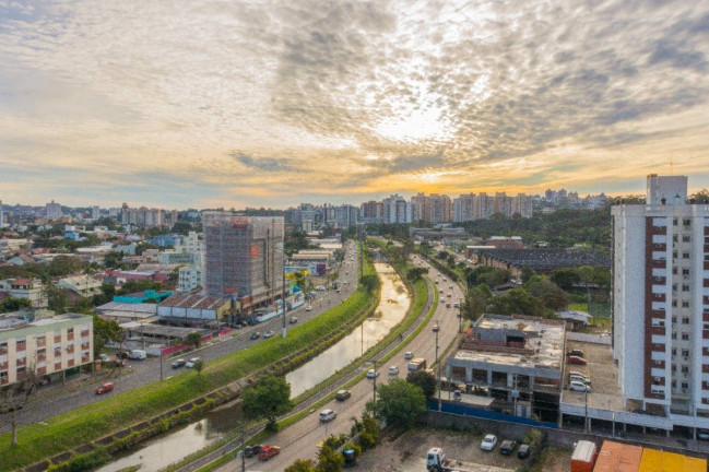 Apartamento com 1 Quarto à Venda, 57 m² em Central Parque - Porto Alegre