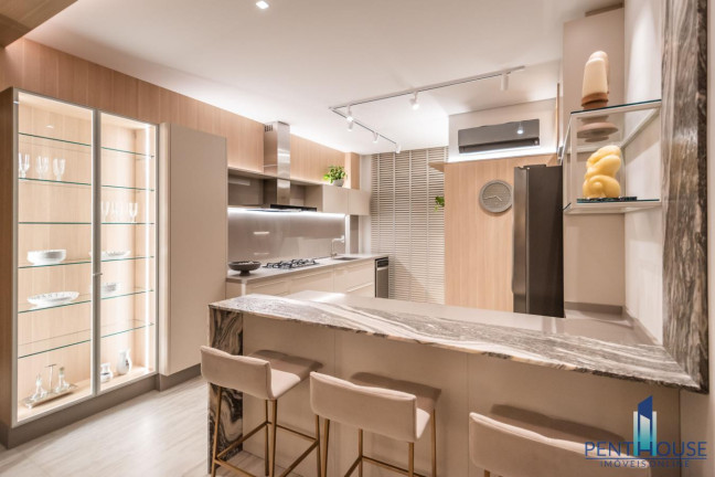 Imagem Apartamento com 4 Quartos à Venda, 174 m² em Pioneiros - Balneário Camboriú Imagem Apartamento com 4 Quartos à Venda, 174 m² em Pioneiros - Balneário Camboriú