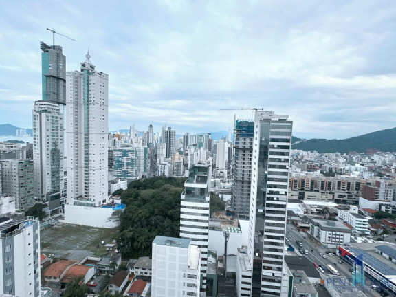 Imagem Cobertura com 5 Quartos à Venda, 321 m² em Pioneiros - Balneário Camboriú