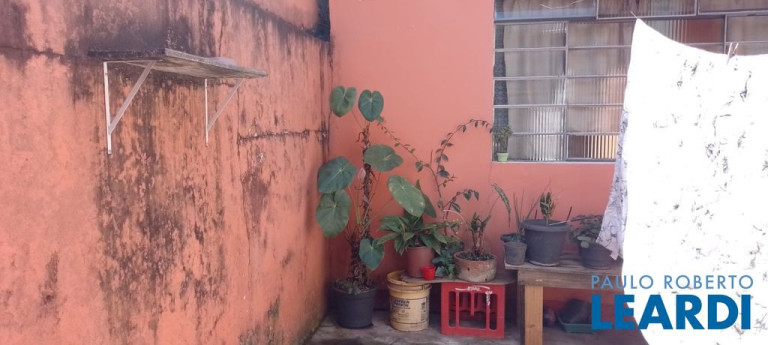 Imagem Casa com 2 Quartos à Venda, 187 m² em Jardim Utinga - Santo André Imagem Casa com 2 Quartos à Venda, 187 m² em Jardim Utinga - Santo André