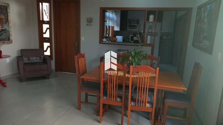 Imagem Casa com 3 Quartos à Venda, 240 m² em Nossa Senhora De Lourdes - Santa Maria Imagem Casa com 3 Quartos à Venda, 240 m² em Nossa Senhora De Lourdes - Santa Maria