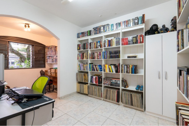 Imagem Casa com 3 Quartos à Venda, 240 m² em Jardim Aeroporto - São Paulo Imagem Casa com 3 Quartos à Venda, 240 m² em Jardim Aeroporto - São Paulo