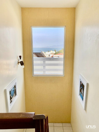 Imagem Casa com 5 Quartos à Venda, 420 m² em Coqueiros - Florianópolis Imagem Casa com 5 Quartos à Venda, 420 m² em Coqueiros - Florianópolis