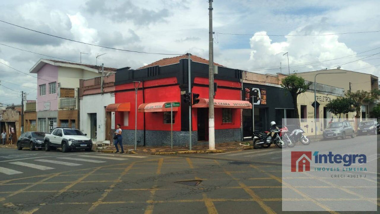 Sala Comercial à Venda, 444 m² em Centro - Cordeirópolis