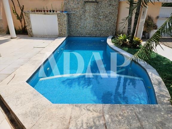 Imagem Casa com 4 Quartos à Venda, 220 m² em Vargem Grande - Rio De Janeiro Imagem Casa com 4 Quartos à Venda, 220 m² em Vargem Grande - Rio De Janeiro