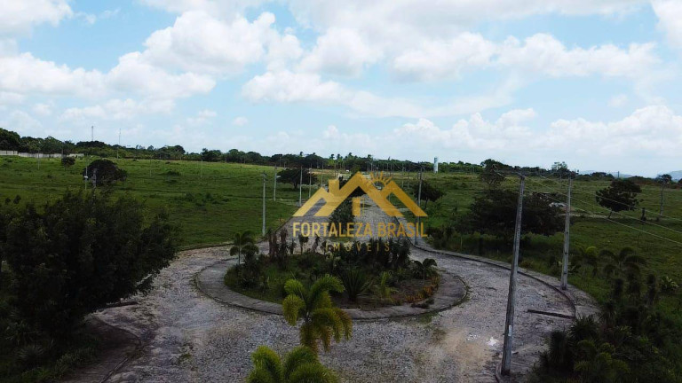 Imagem Imóvel à Venda, 300 m² em Centro - Eusébio Imagem Imóvel à Venda, 300 m² em Centro - Eusébio