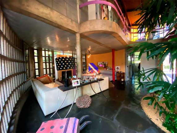 Imagem Casa com 3 Quartos à Venda, 300 m² em Alto De Pinheiros - São Paulo Imagem Casa com 3 Quartos à Venda, 300 m² em Alto De Pinheiros - São Paulo