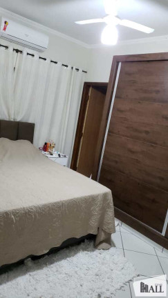 Imagem Casa com 3 Quartos à Venda, 130 m² em Eldorado - São José Do Rio Preto Imagem Casa com 3 Quartos à Venda, 130 m² em Eldorado - São José Do Rio Preto