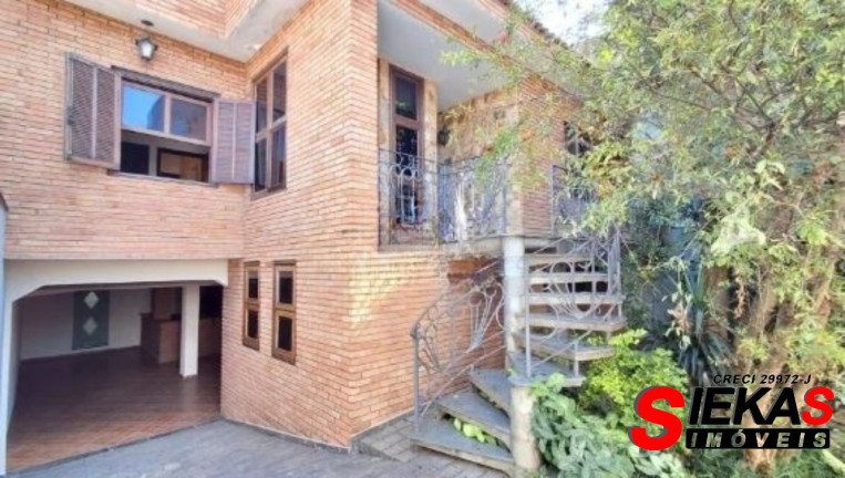 Sobrado com 4 Quartos à Venda, 240 m² em Vila Carrão - São Paulo