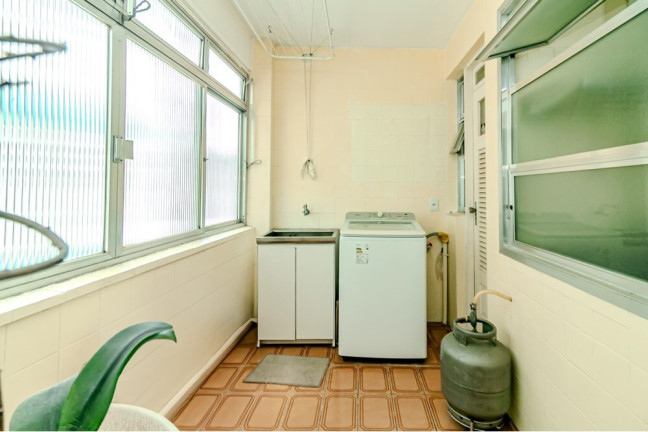 Imagem Apartamento com 3 Quartos à Venda, 124 m² em Rio Branco - Porto Alegre Imagem Apartamento com 3 Quartos à Venda, 124 m² em Rio Branco - Porto Alegre