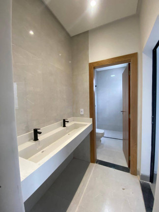 Imagem Casa com 3 Quartos à Venda, 183 m² em Jardim Presidente - Goiânia Imagem Casa com 3 Quartos à Venda, 183 m² em Jardim Presidente - Goiânia