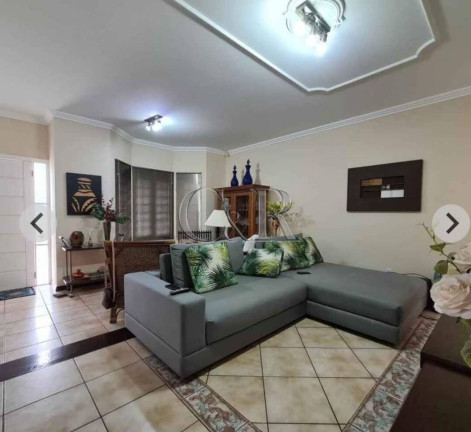 Imagem Casa com 3 Quartos à Venda, 250 m² em Bragança Paulista
