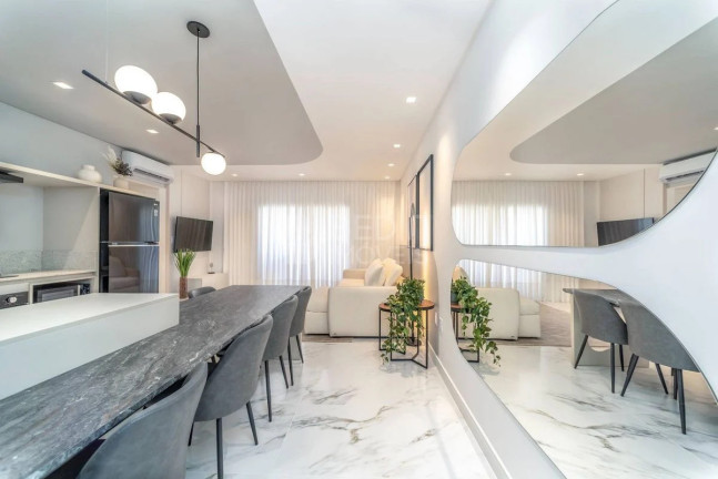 Imagem Apartamento com 2 Quartos à Venda, 80 m² em Centro - Balneário Camboriú Imagem Apartamento com 2 Quartos à Venda, 80 m² em Centro - Balneário Camboriú
