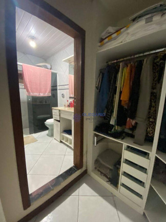 Imagem Sobrado com 5 Quartos à Venda, 310 m² em Armação - Penha Imagem Sobrado com 5 Quartos à Venda, 310 m² em Armação - Penha