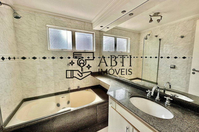Imagem Apartamento com 3 Quartos à Venda, 115 m² em Moema - São Paulo